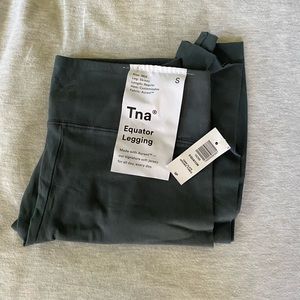 Aritzia TNA Equator Legging